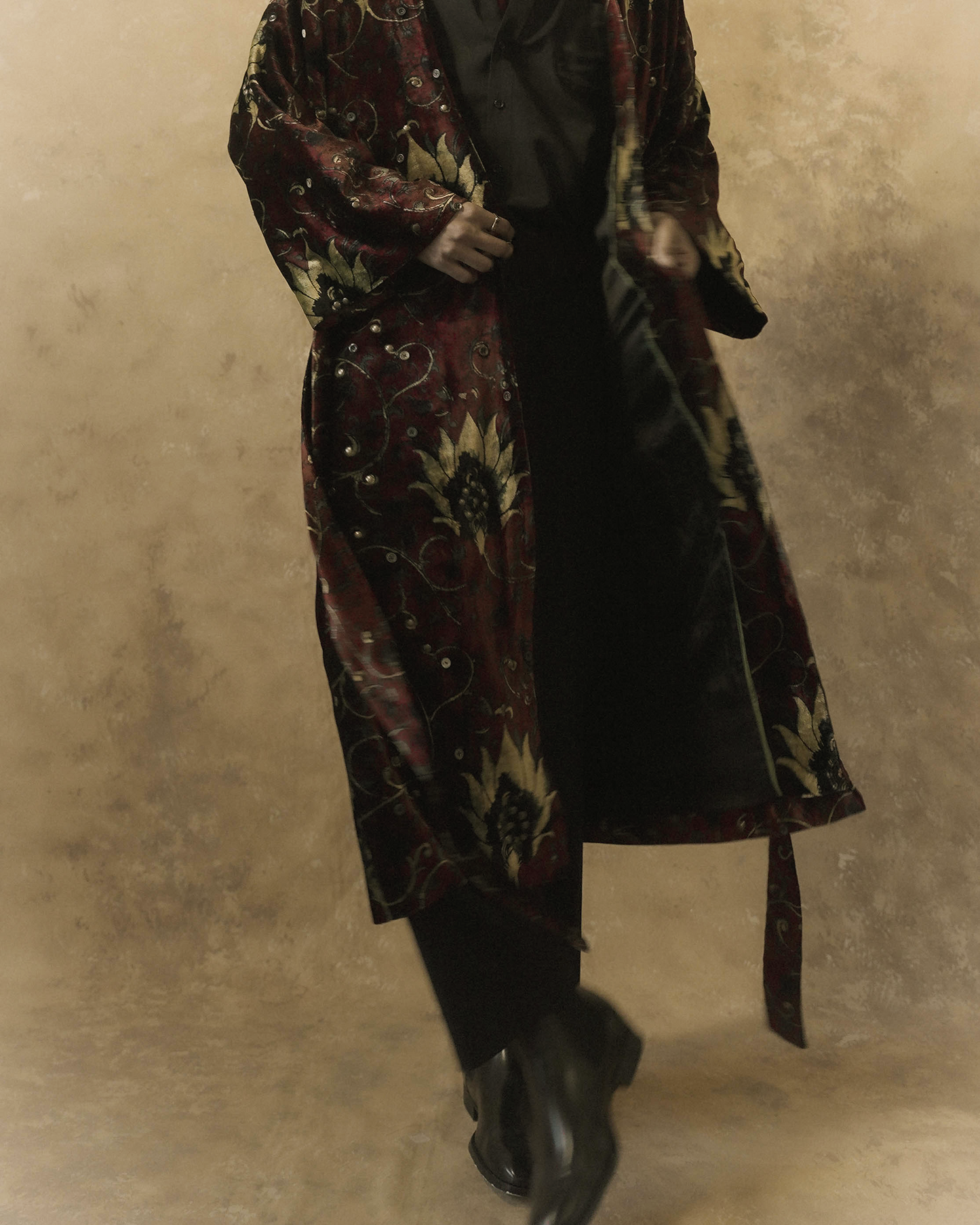 Vines of Chitz Smoking Robe